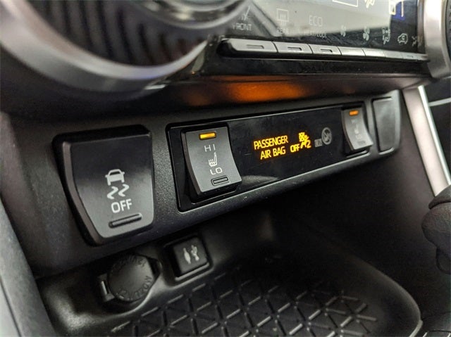 2019 Toyota RAV4 XLE M-RF